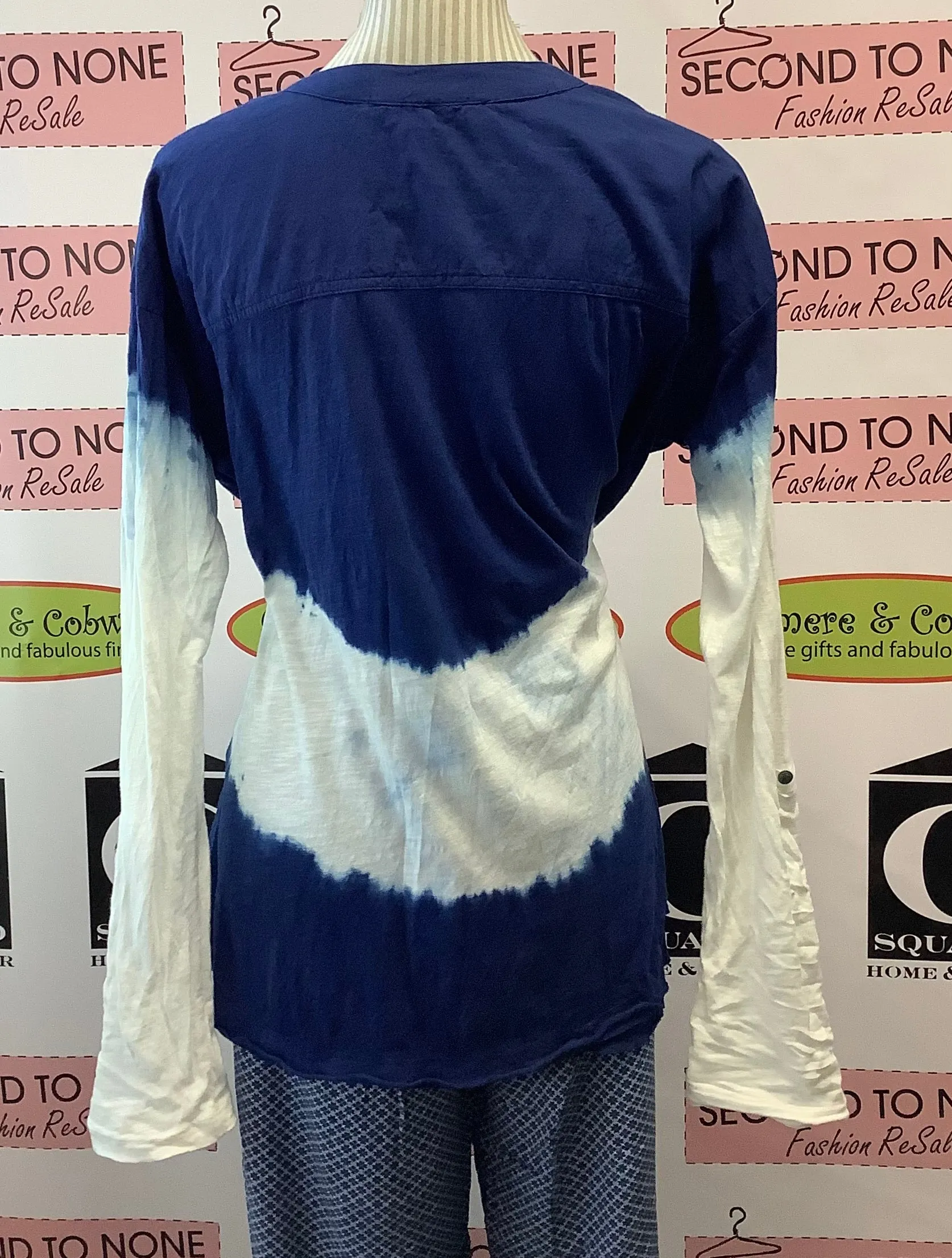 Bandolino Tie Dye Peasant Top (Size M)