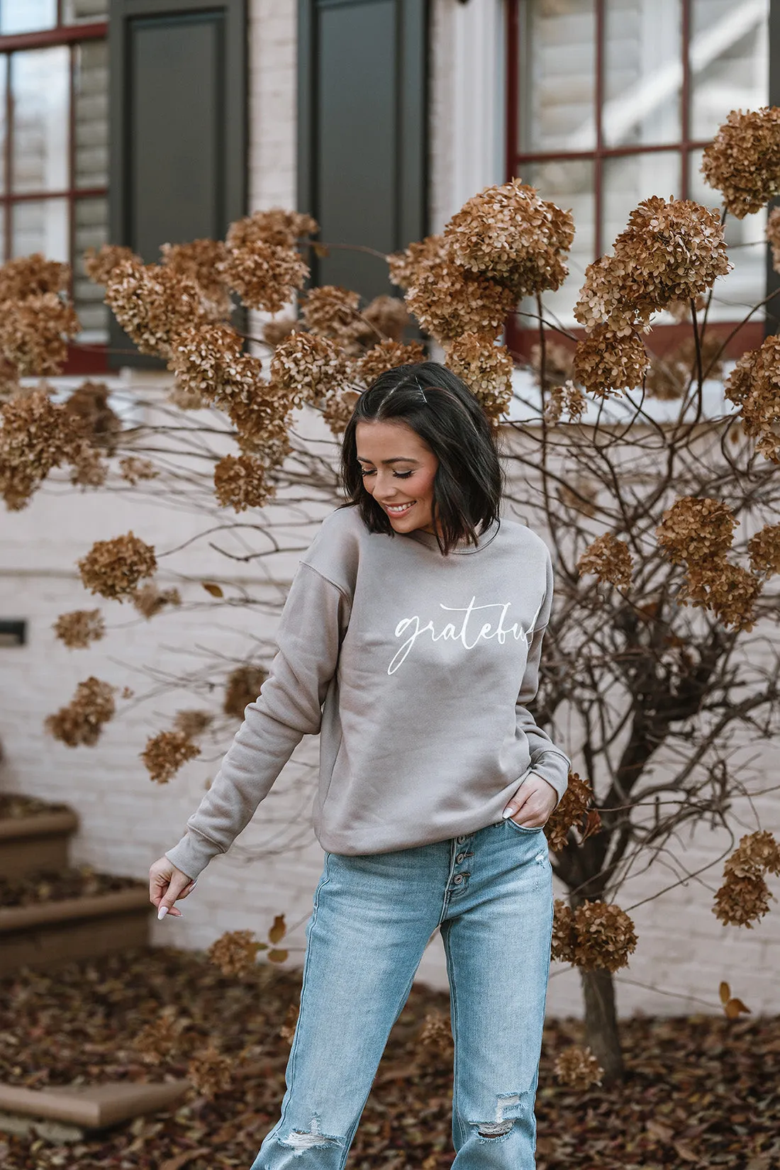 Grateful Graphic Sweatshirt- Tan