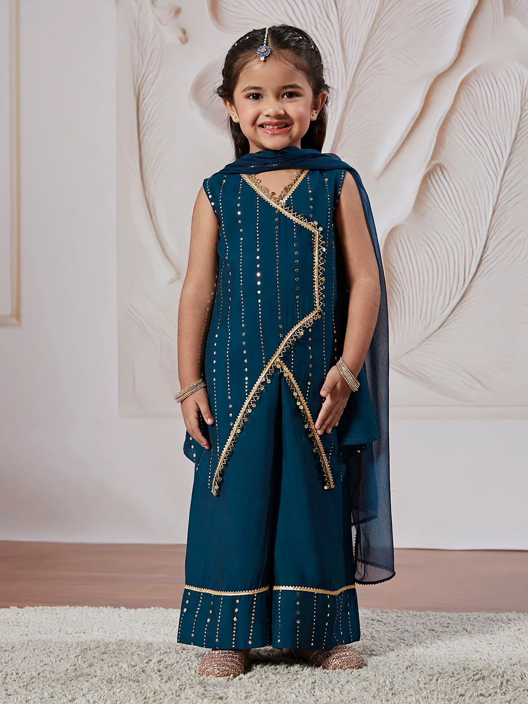 VASTRAMAY Girls' Turquoise Kurta Set With Dupatta